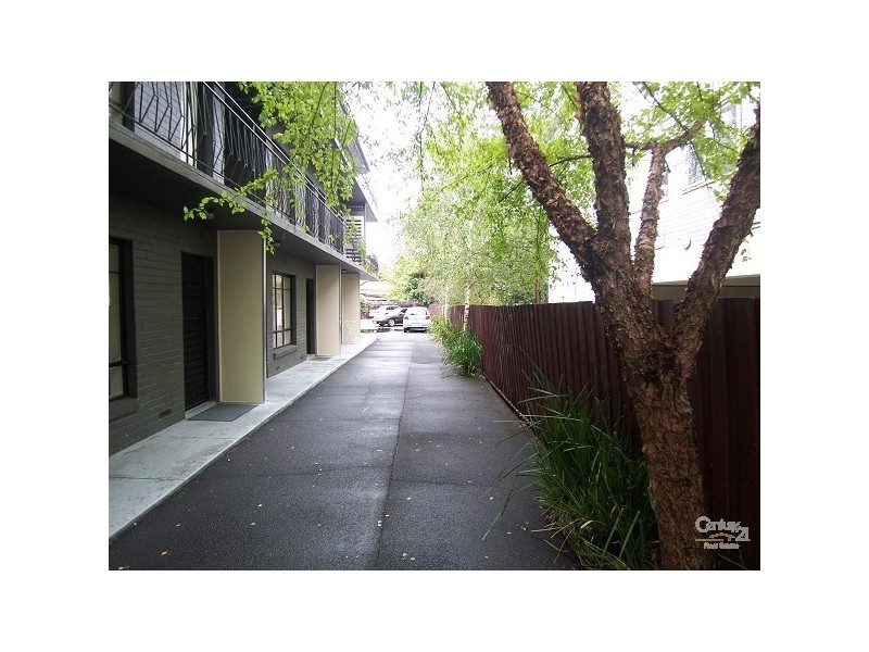 9/131 Glenhuntly Road, Elwood VIC 3184