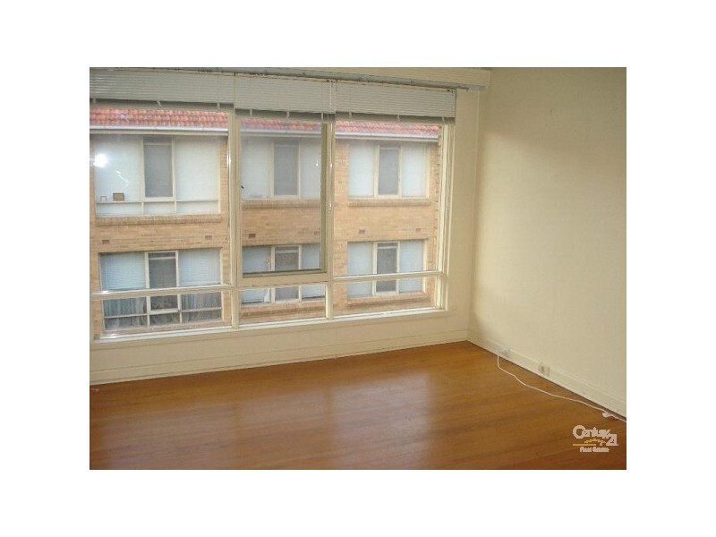 9/14 May Street, Elwood VIC 3184