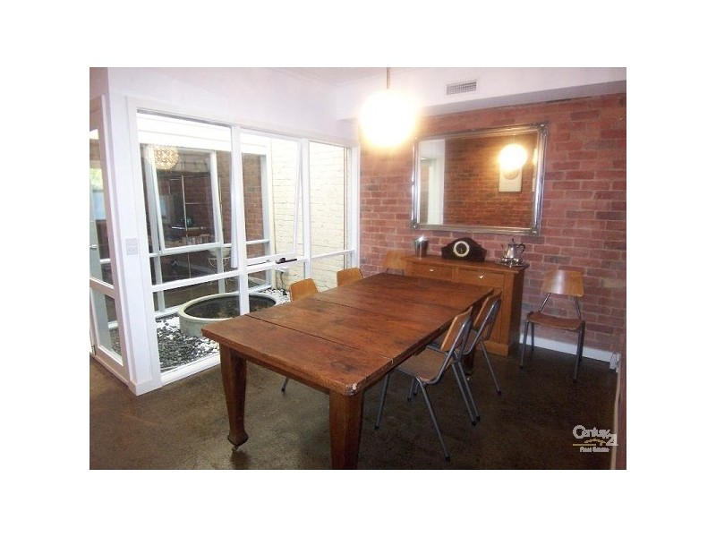 2/11 Mitchell Street, St Kilda VIC 3182