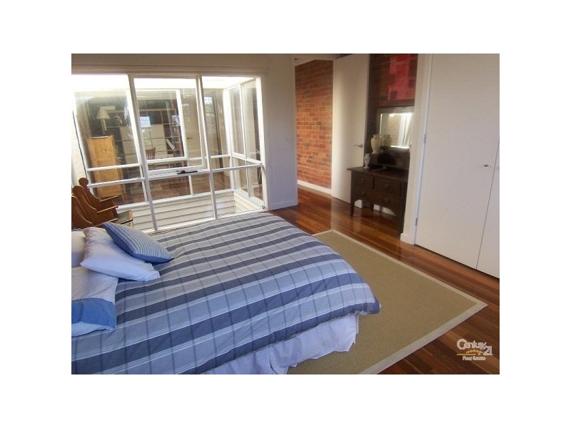 2/11 Mitchell Street, St Kilda VIC 3182