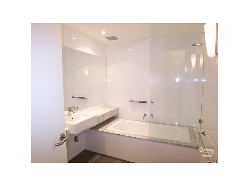 3/30a Ormond Road, Elwood VIC 3184