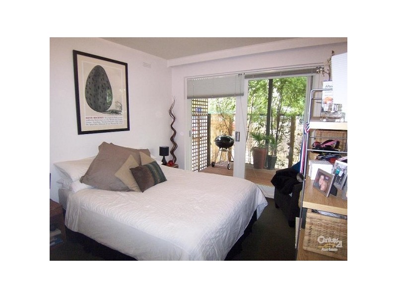 1/29 Charnwood Road, St Kilda VIC 3182