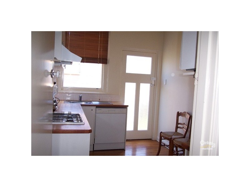 24/7 Eildon Road, St Kilda VIC 3182