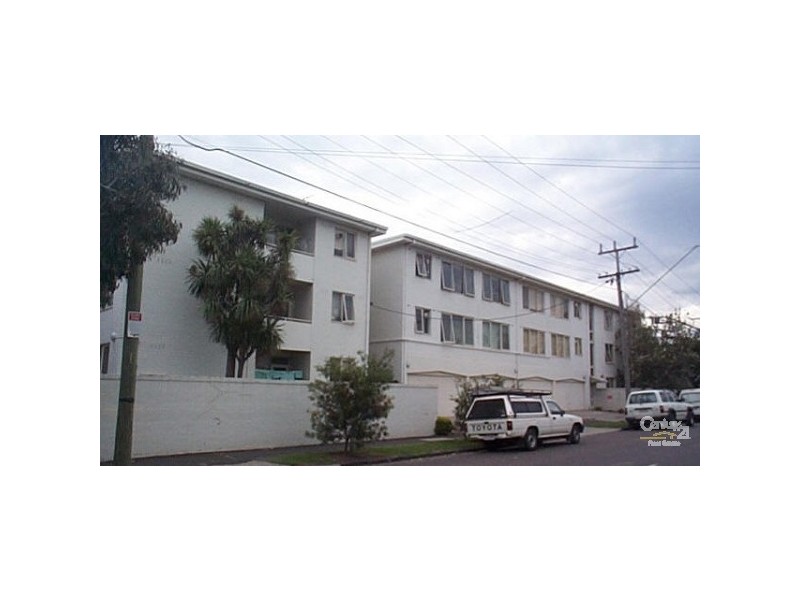 16/1 Spencer Street, St Kilda VIC 3182