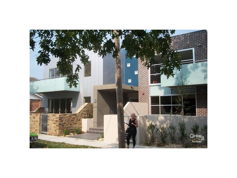 21/6 Lansdowne Road, St Kilda East VIC 3183