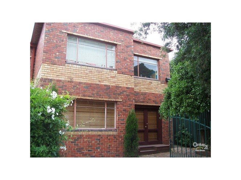 1/4  Eildon Court, St Kilda VIC 3182