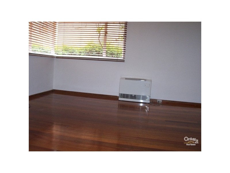 1/4  Eildon Court, St Kilda VIC 3182