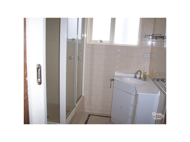 1/4  Eildon Court, St Kilda VIC 3182