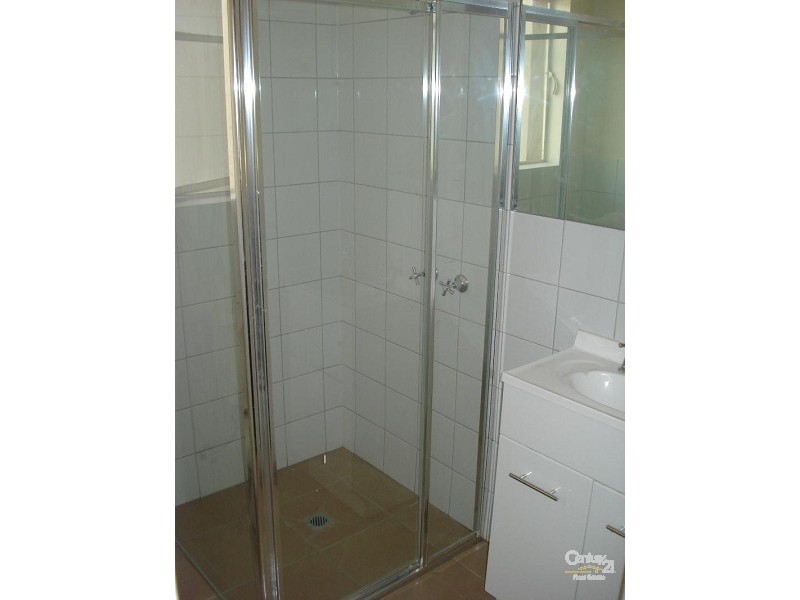 1/32 Grey Street, St Kilda VIC 3182