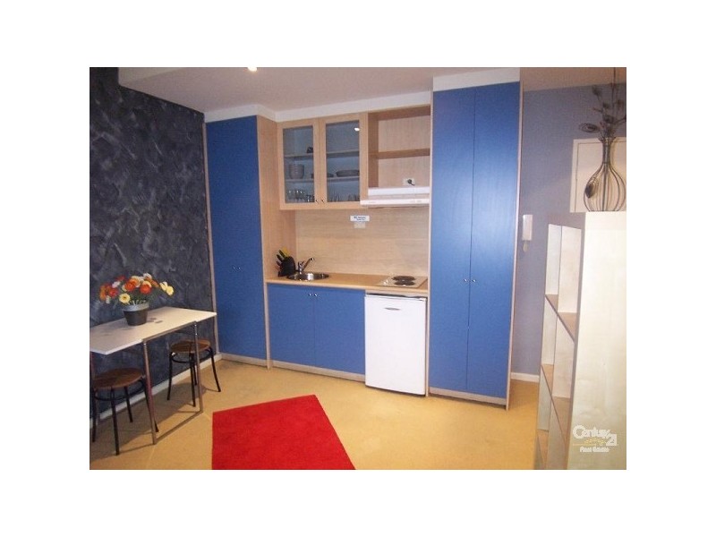 13/15 Acland Street, St Kilda VIC 3182