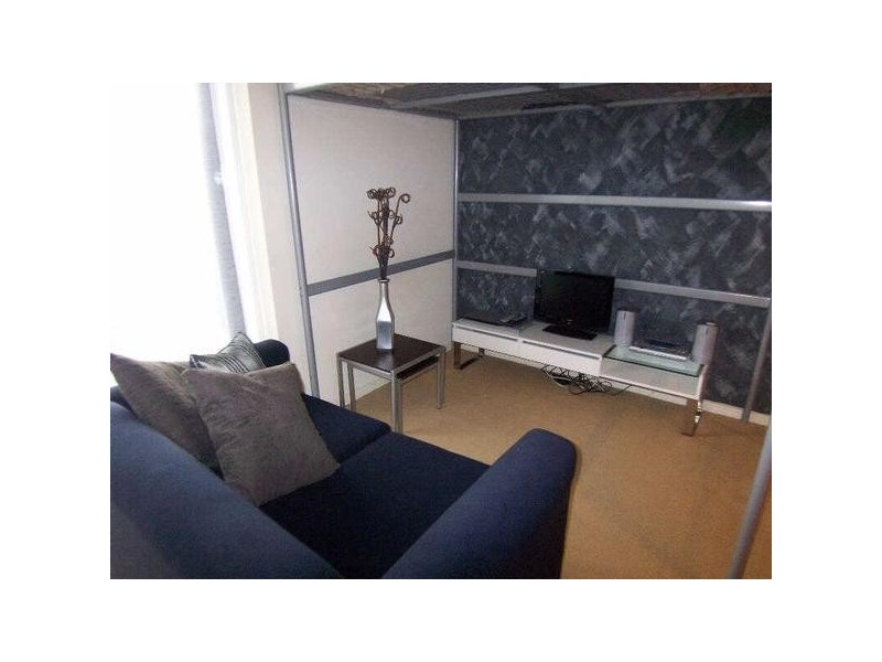 13/15  Acland Street, St Kilda VIC 3182