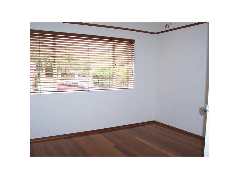 1/4  Eildon Court, St Kilda VIC 3182