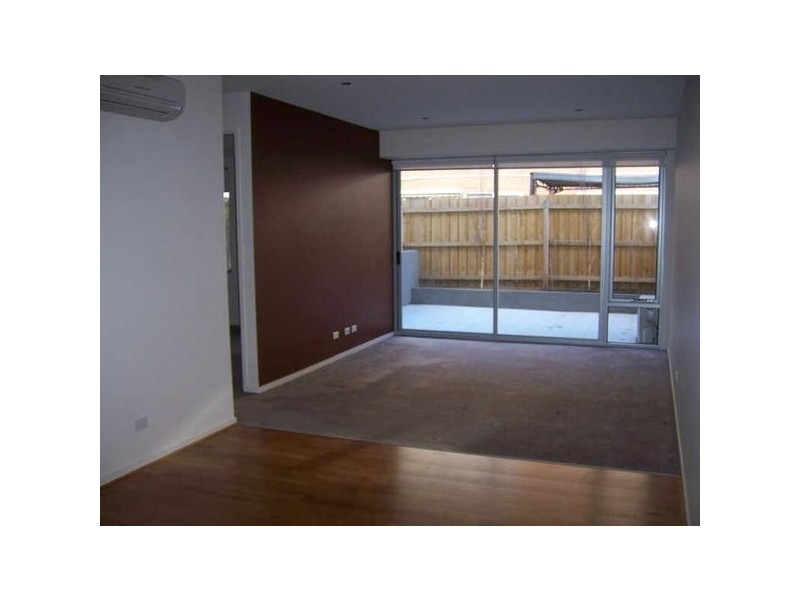 3/24-26  Milton Street, Elwood VIC 3184