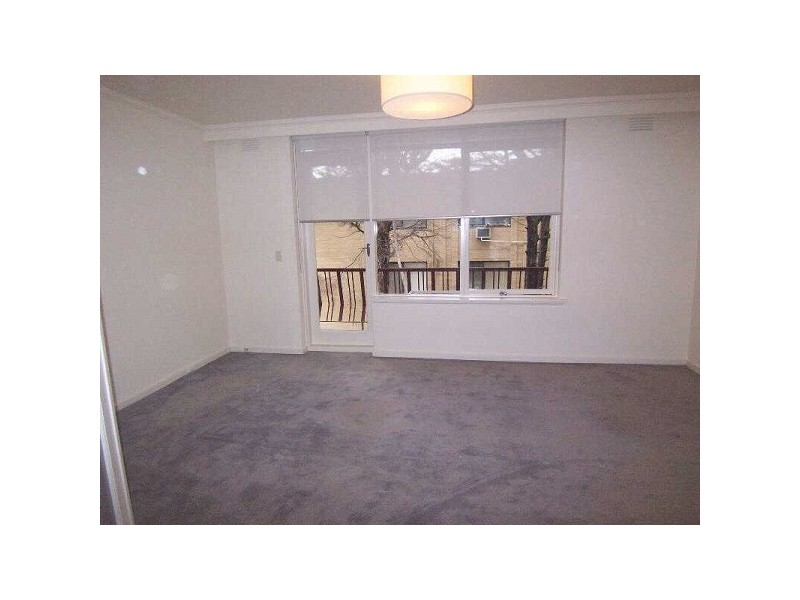 7/11  Herbert Street, St Kilda VIC 3182