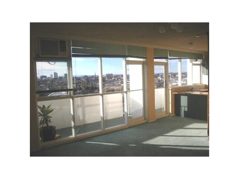 12F/12  Marine Parade, St Kilda VIC 3182