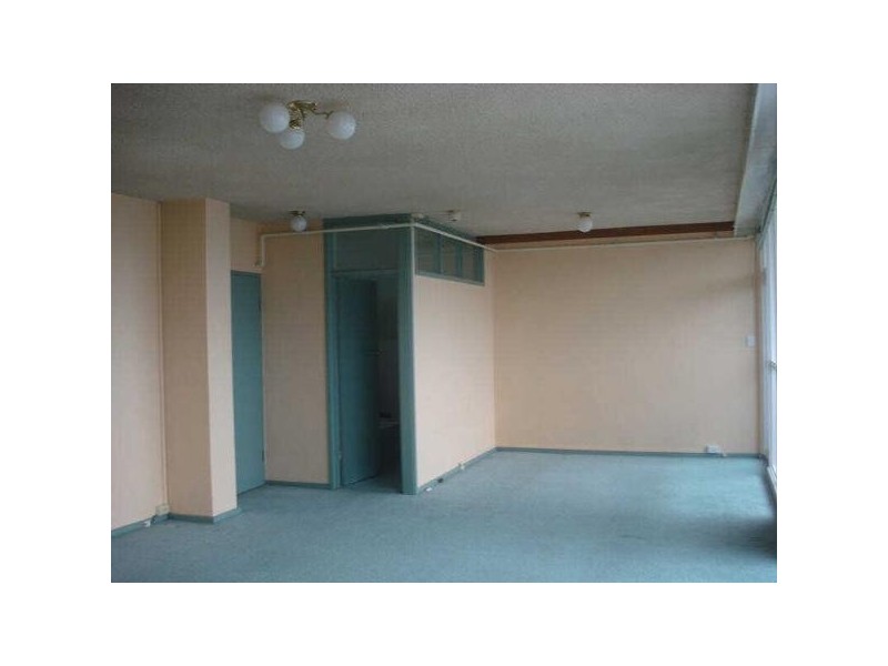 12F/12  Marine Parade, St Kilda VIC 3182