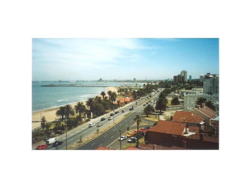 12F/12  Marine Parade, St Kilda VIC 3182