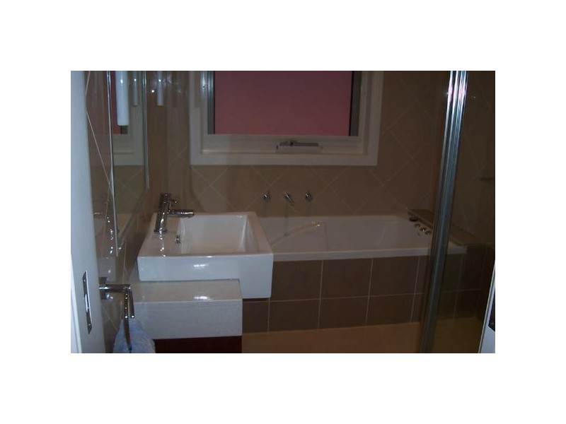 10A College Street, Elsternwick VIC 3185