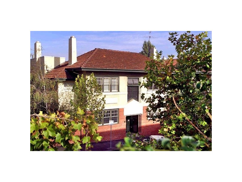 10/1A  Acland Street, St Kilda VIC 3182