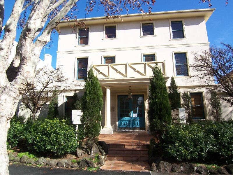 21/15  Acland Street, St Kilda VIC 3182