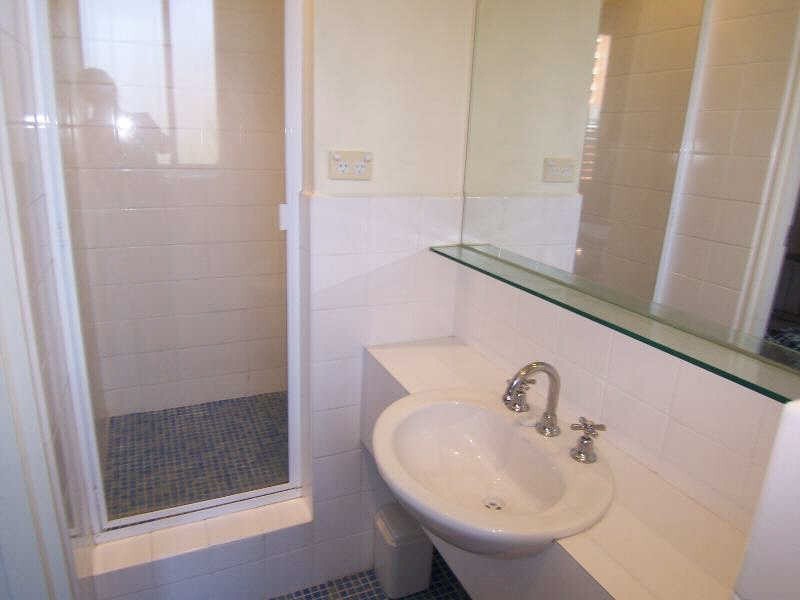 21/15  Acland Street, St Kilda VIC 3182