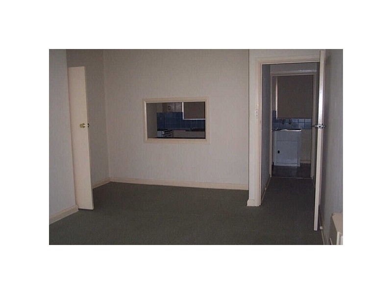 2/170  Barkly Street, St Kilda VIC 3182