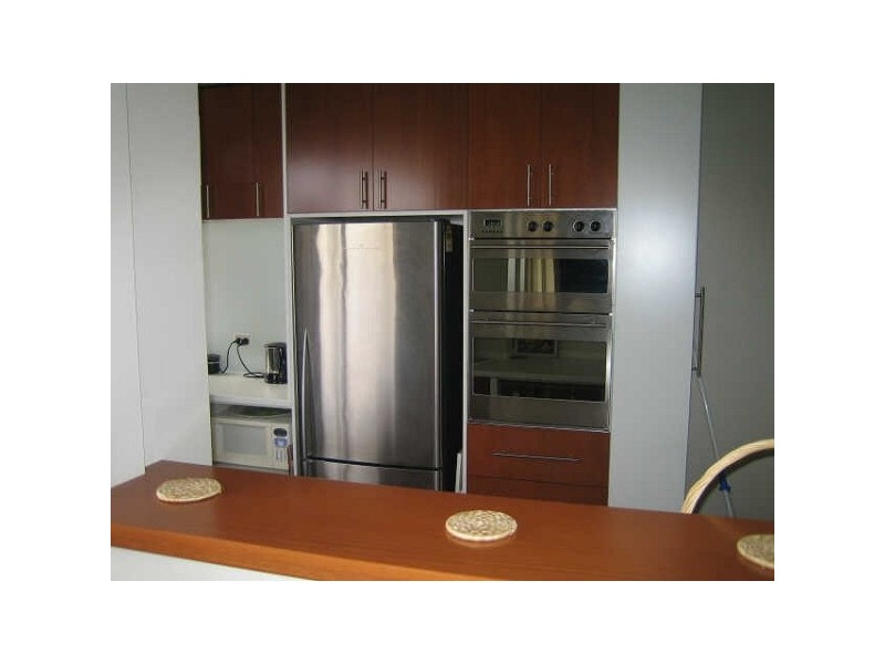 23/13  Esplanade, St Kilda VIC 3182