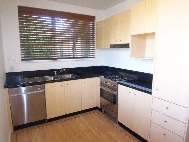 1/44  Robe Street, St Kilda VIC 3182