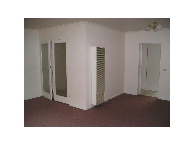 4/19  Mitford Street, St Kilda VIC 3182