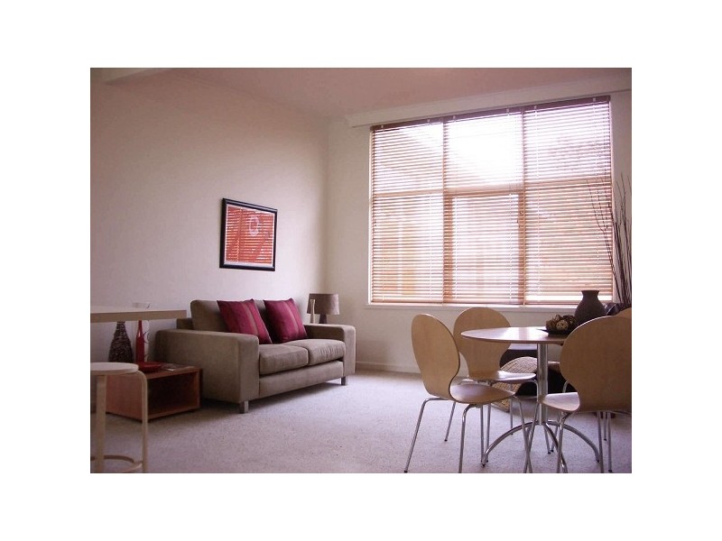 5/33  Dickens St, Elwood VIC 3184