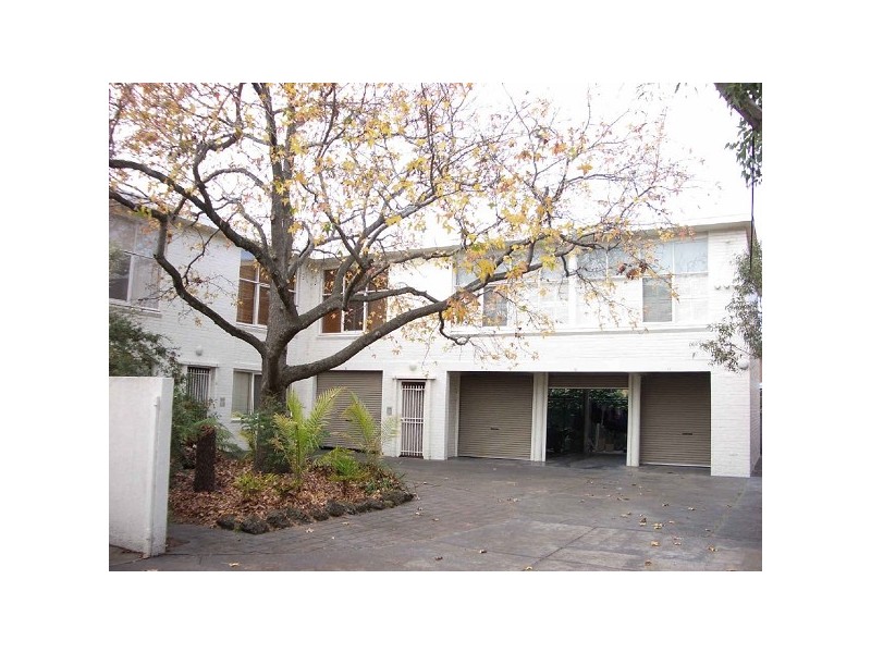 5/33  Dickens St, Elwood VIC 3184