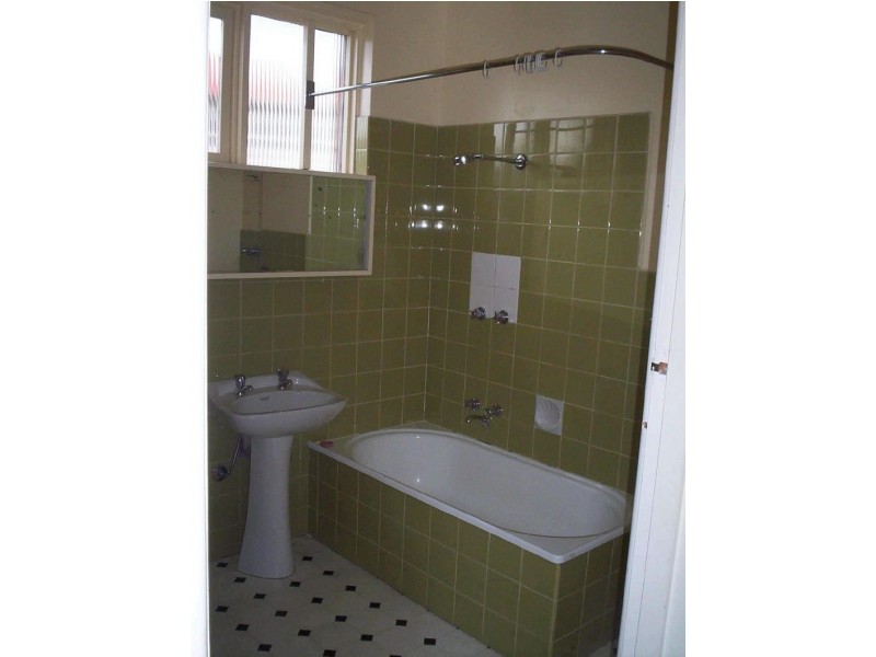 4/19  Pine Avenue, Elwood VIC 3184