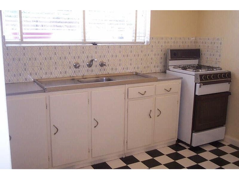 4/19  Pine Avenue, Elwood VIC 3184