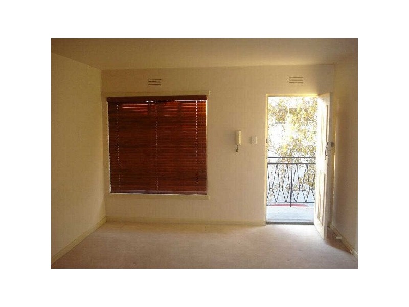 19/131  Glenhuntly Road, Elwood VIC 3184