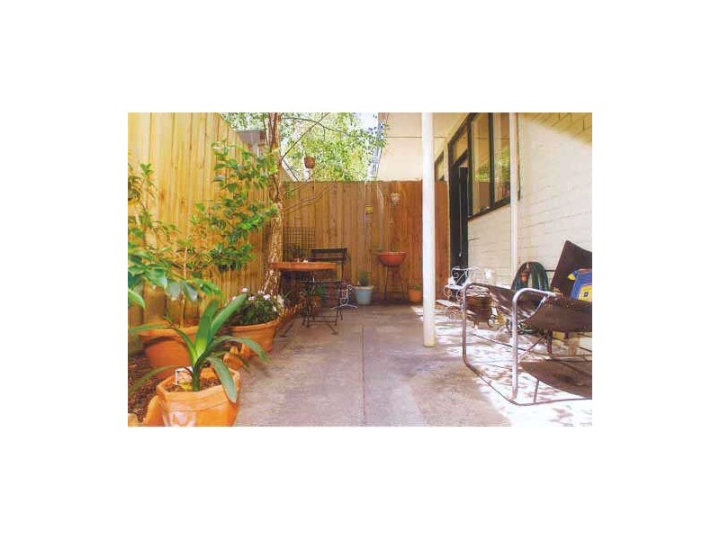 6/8  Charnwood Grove, St Kilda VIC 3182