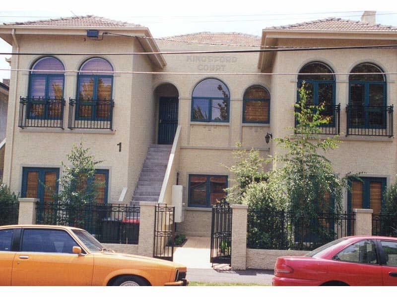 1/1  Ruskin Street, Elwood VIC 3184