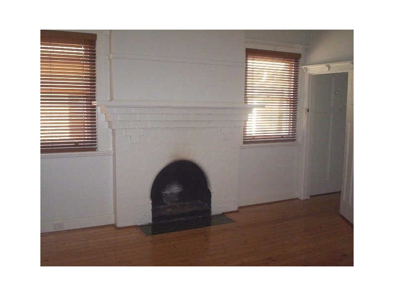 1/1  Ruskin Street, Elwood VIC 3184