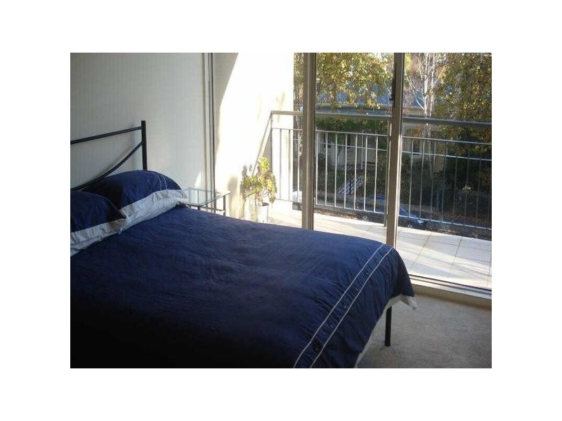 13/12  Acland Street, St Kilda VIC 3182