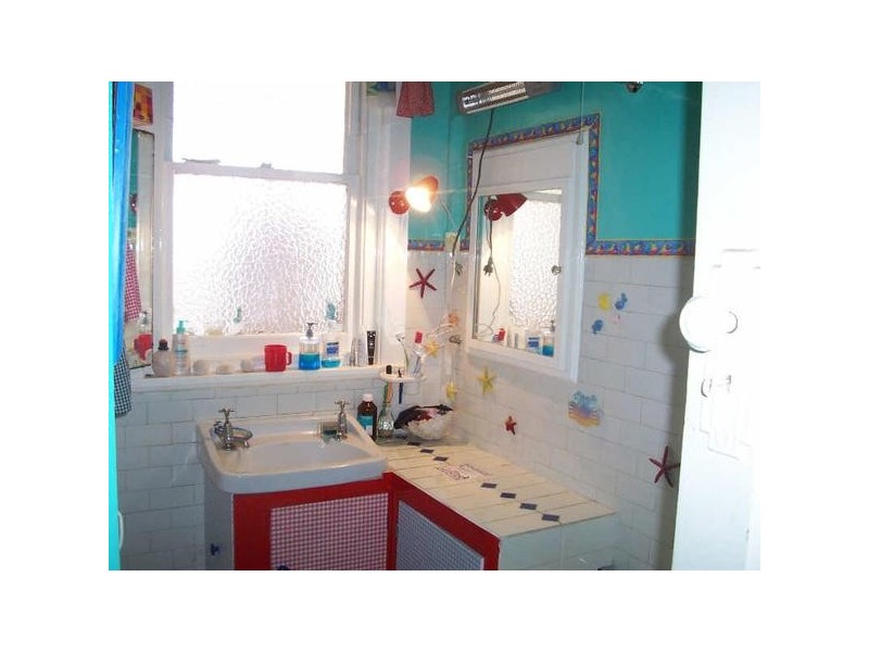 2/2  Foster Ave, St Kilda VIC 3182