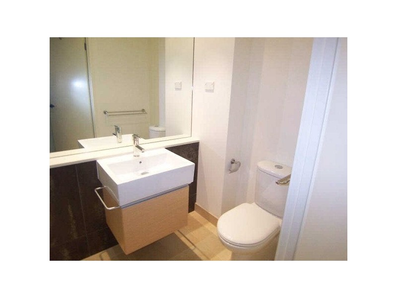 304/216  Rouse Street, Port Melbourne VIC 3207