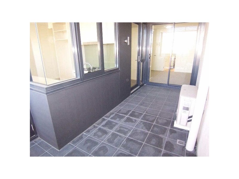 304/216  Rouse Street, Port Melbourne VIC 3207