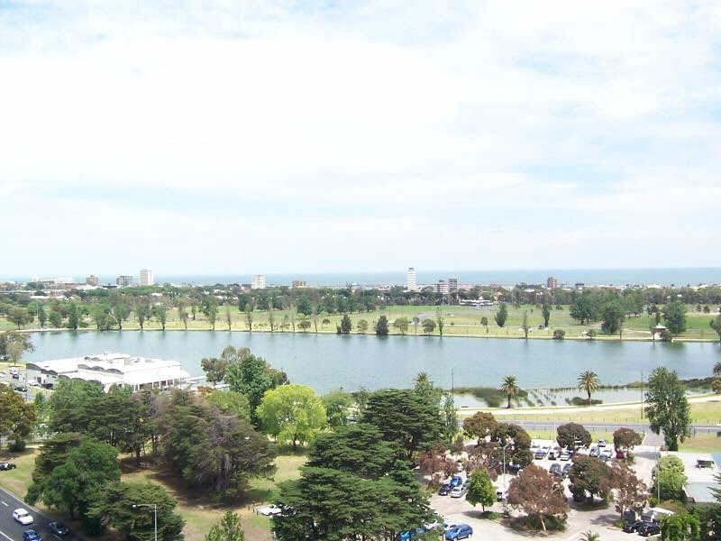 1008/55  Queens Road, Melbourne VIC 3004