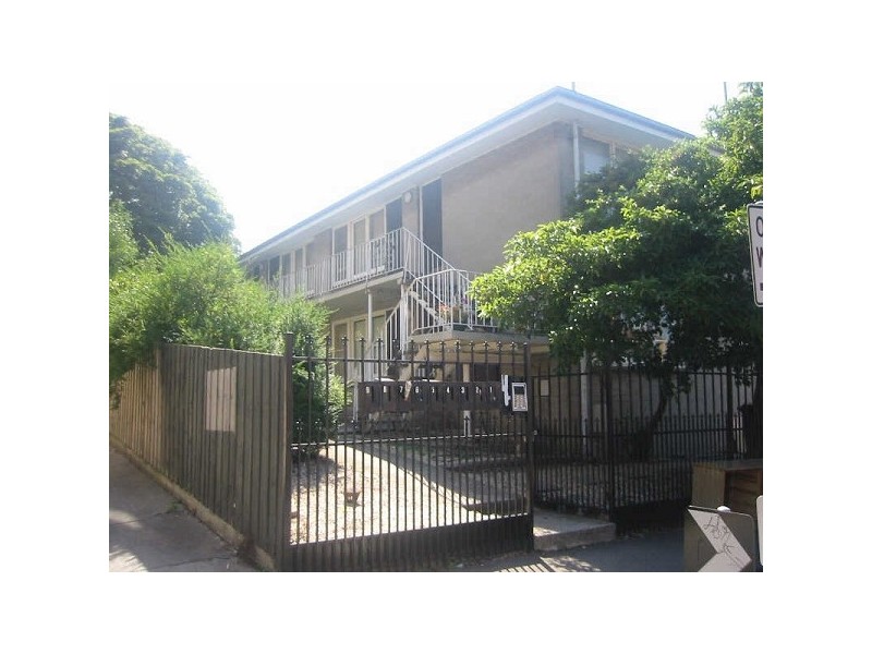 6/4  Charles Street, St Kilda VIC 3182