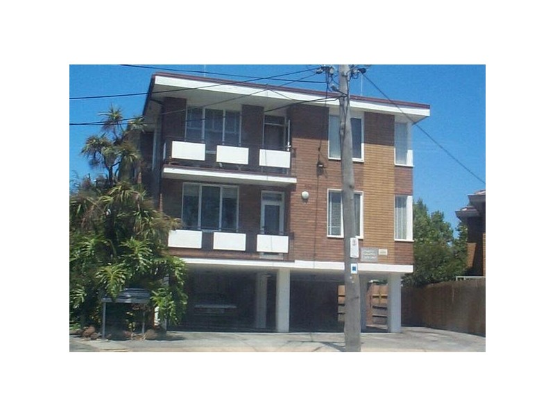 2/9  Greig Court, Elwood VIC 3184