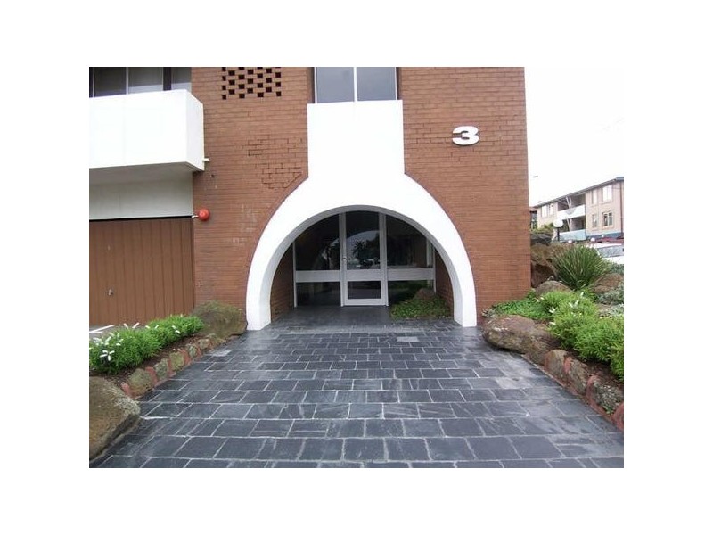 3/18  Tiuna Grove, Elwood VIC 3184