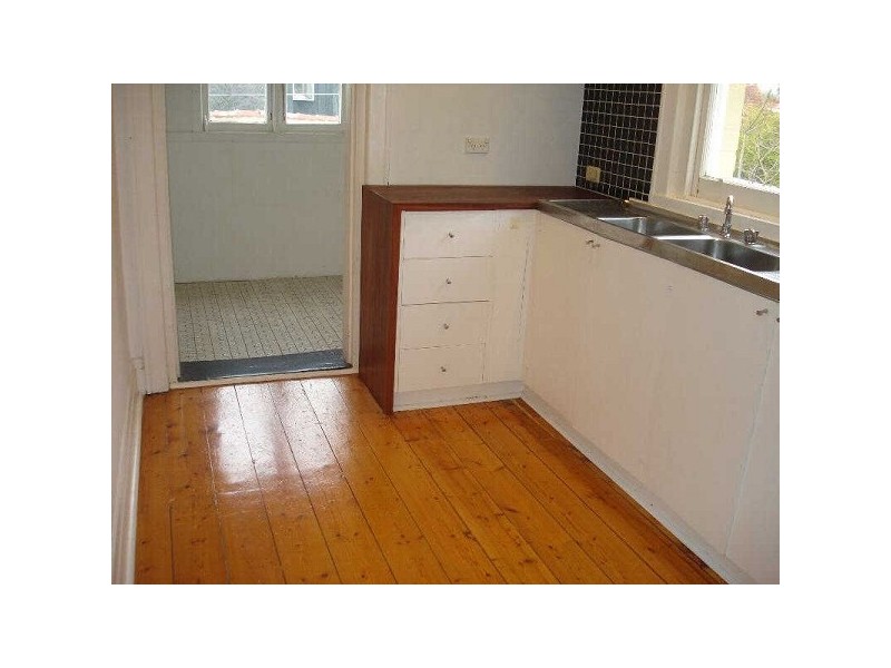 4/67  Marine Parade, St Kilda VIC 3182