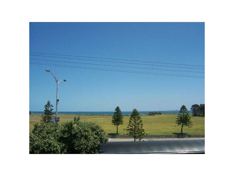 4/67  Marine Parade, St Kilda VIC 3182