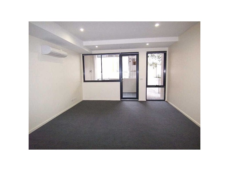 202/216  Rouse Street, Port Melbourne VIC 3207