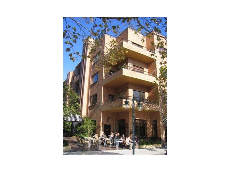 2/145  Fitzroy Street, St Kilda VIC 3182