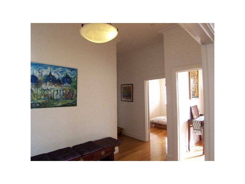 2/145  Fitzroy Street, St Kilda VIC 3182